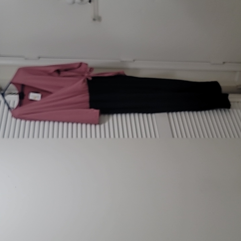 Quarter sleeve balck pinkish mauve jumpsuit 1X